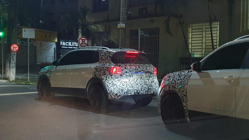 Carros da Volkswagen são flagrados camuflados em testes na região central de Taubaté, SP