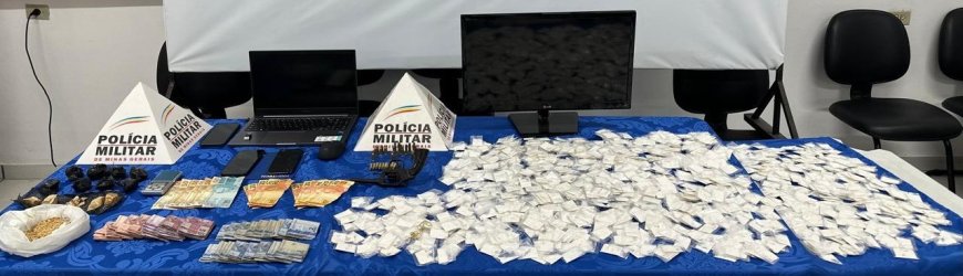 Dupla é detida e mais de mil papelotes de cocaína são apreendidos em Formiga