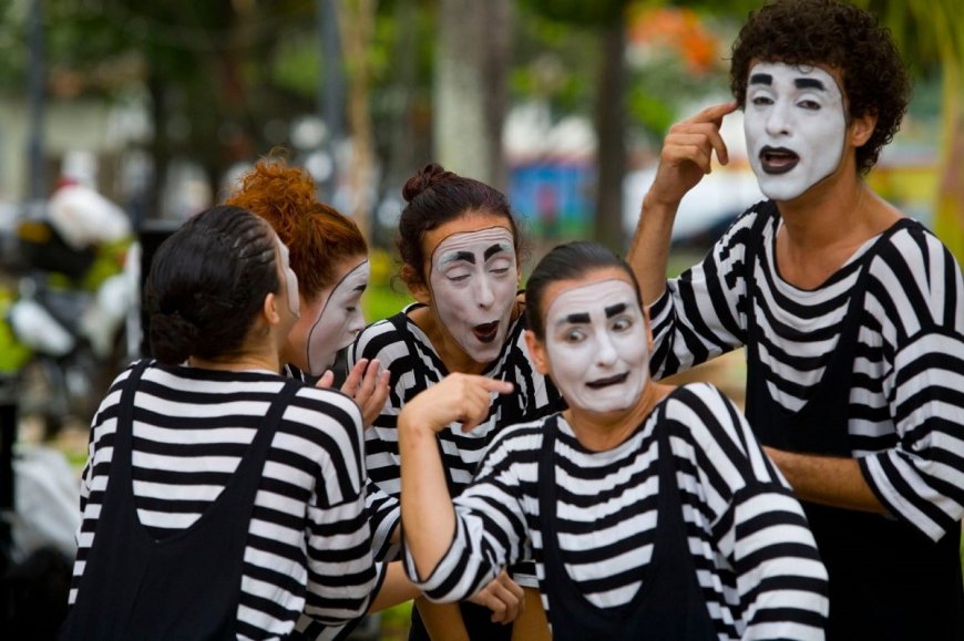 Grupo de Dança Primeiro Ato apresenta dois espetáculos no 4.º Flitabira