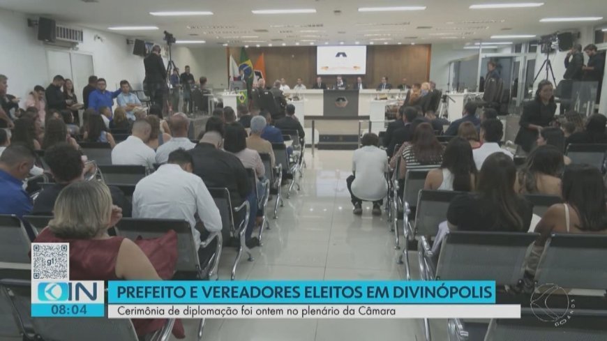 Prefeito, vice e vereadores eleitos são diplomados em Divinópolis